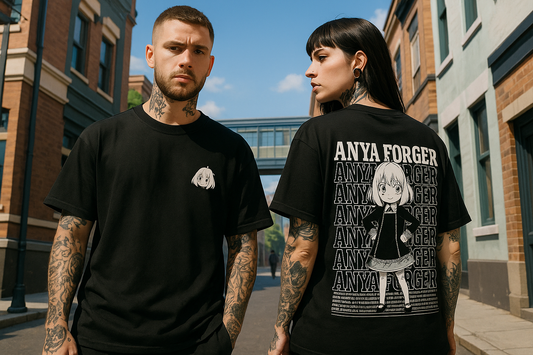 🎀 ¡Combina estilo, espionaje y ternura con esta camiseta oversize de Spy x Family!