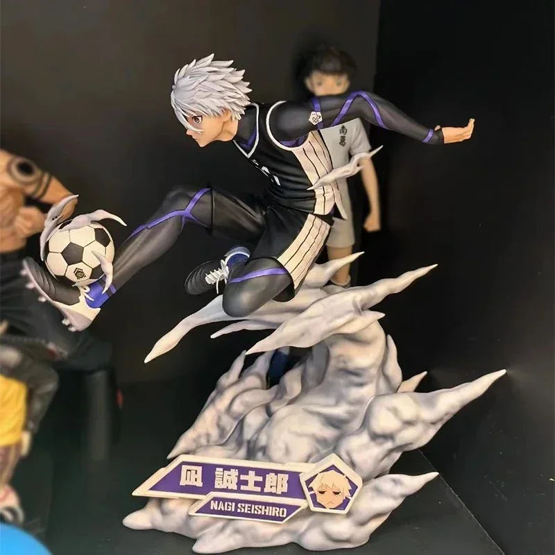 Blue Lock Figures Nagi Seishiro Anime Figure Football Action Figurine Pvc Model Desk Collection Room Statue Doll Birthday Gifts