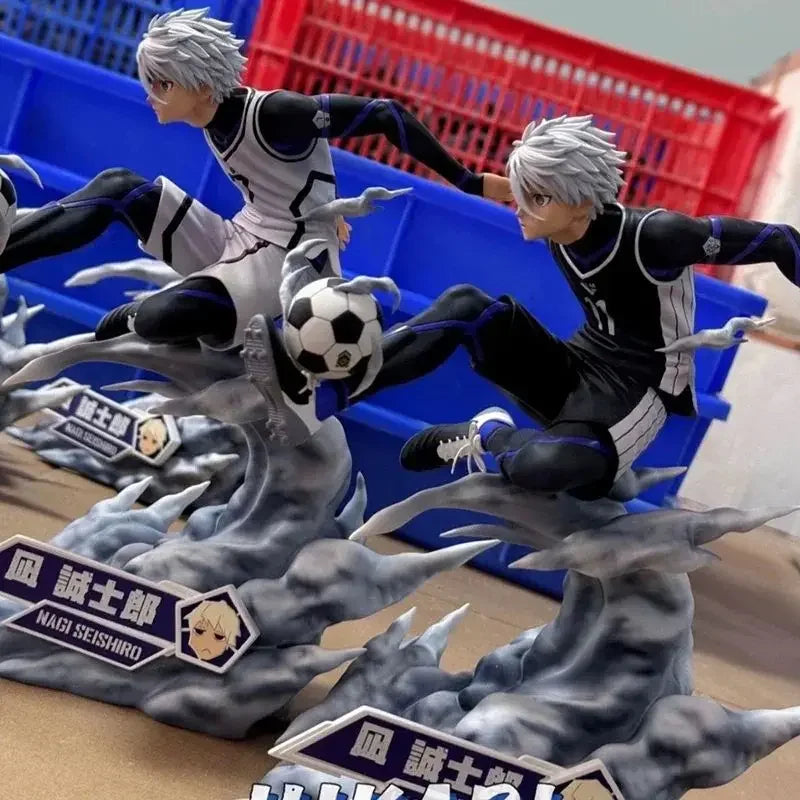 Blue Lock Figures Nagi Seishiro Anime Figure Football Action Figurine Pvc Model Desk Collection Room Statue Doll Birthday Gifts