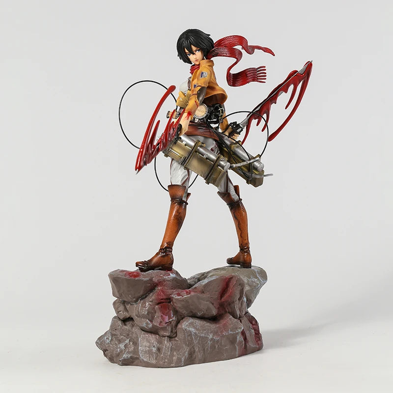 Attack on Titan Mikasa Levi Ackerman Battle Damage Ver Collection Figure Figurine Model Statue